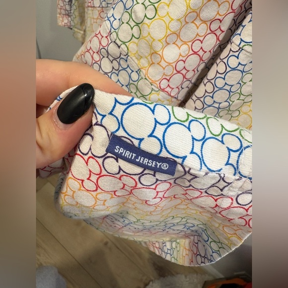 DISNEY PRIDE SPIRIT JERESY T SHIRT - Picture 2 of 6